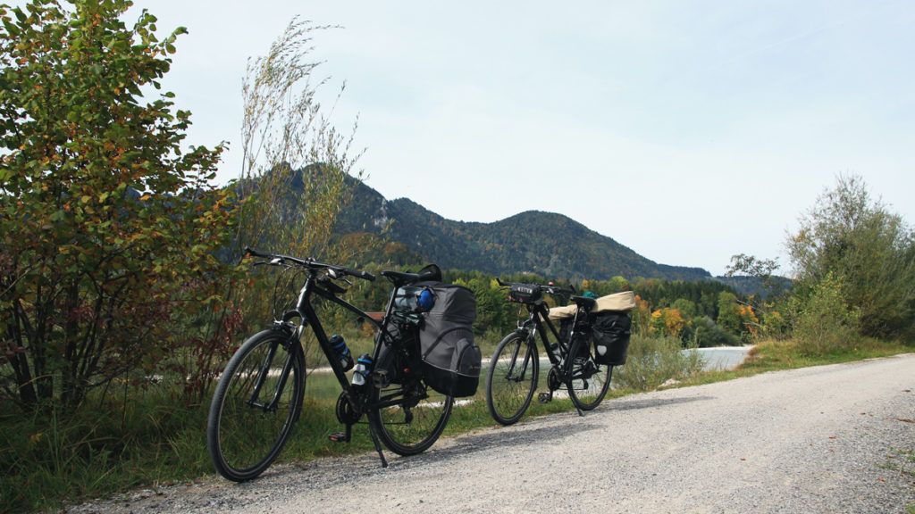 Ranger ses vêtements dans sa sacoche de vélo