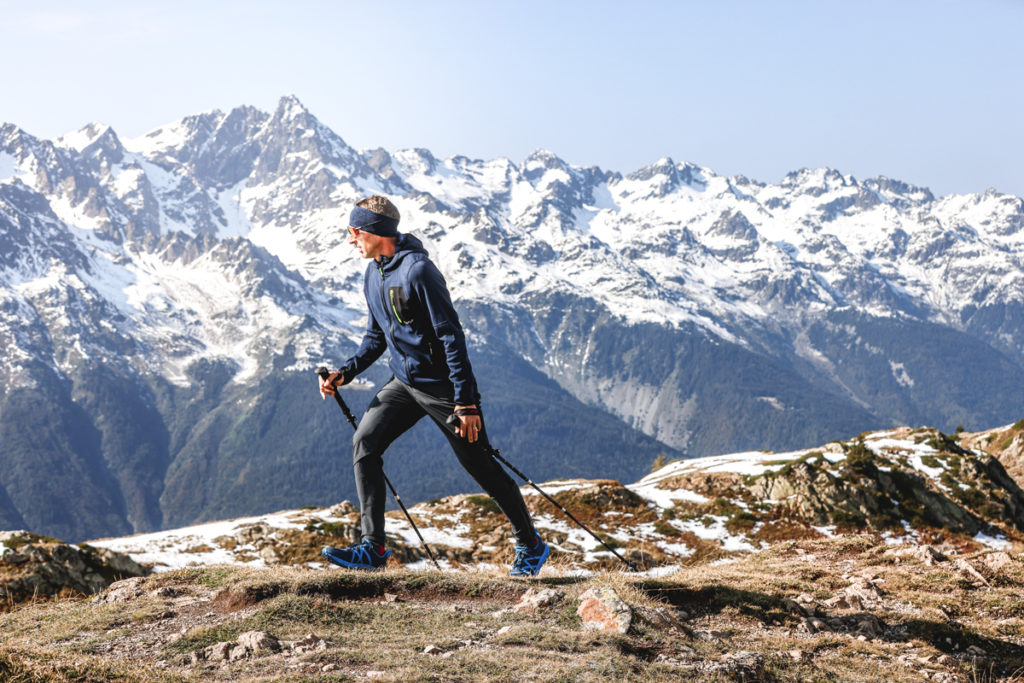 S'habiller pour faire de la marche nordique : Jorasse - Veste extra-chaude avec masque intégréNordic Pant - Pantalon spécial marche nordique